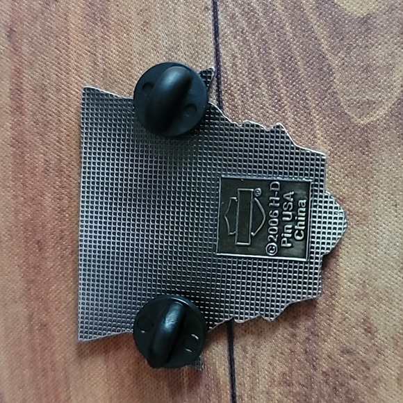 Harley-Davidson Live to Ride, Ride to Live 2006 Eagle Bar Nickel Plated Pin - Picture 4 of 6